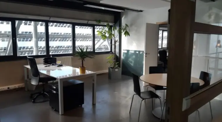 Biuro do Wynajecia Begia ( Liège)