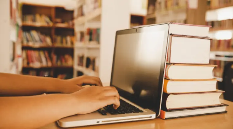 Pisanie i poprawa prac - profesjonalne wsparcie