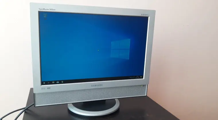 Samsung SyncMaster 940 MW Monitor + TV