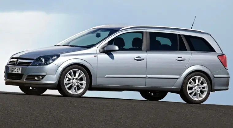 WYNAJEM TAXI – OPEL ASTRA H – 49 PLN / DZIEŃ