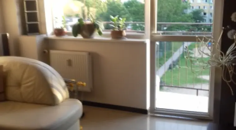 Sprzedam słoneczne, przytulne i umeblowane 2-pokojowe mieszkanie o pow