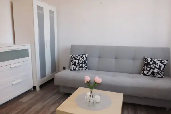 Wynajmę pokój 1-osobowy PO REMONCIE przy Sky Tower 
