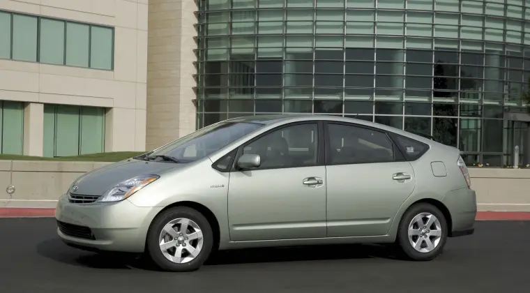 WYNAJEM TAXI – TOYOTA PRIUS II – 69 PLN / DZIEŃ