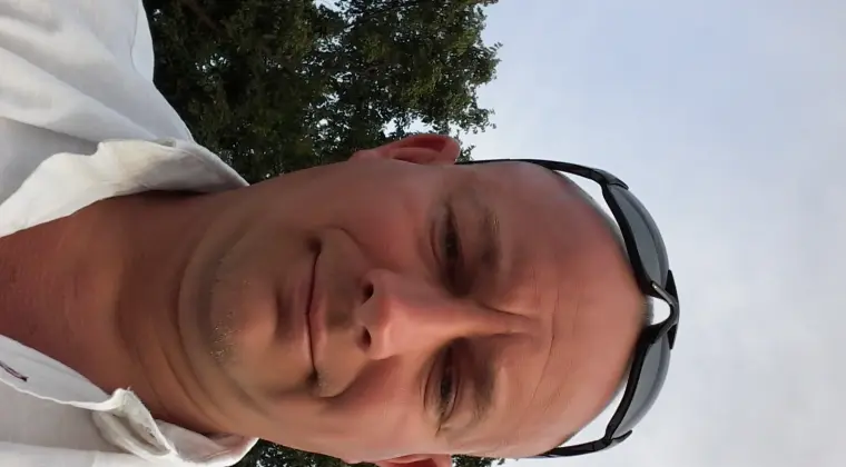 Normalny szuka do stałego związku