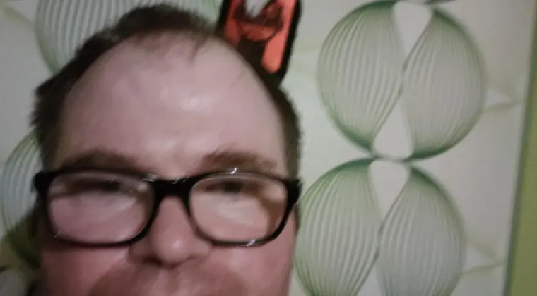 Szukam na stałe do związku i rodziny mam 44 lat