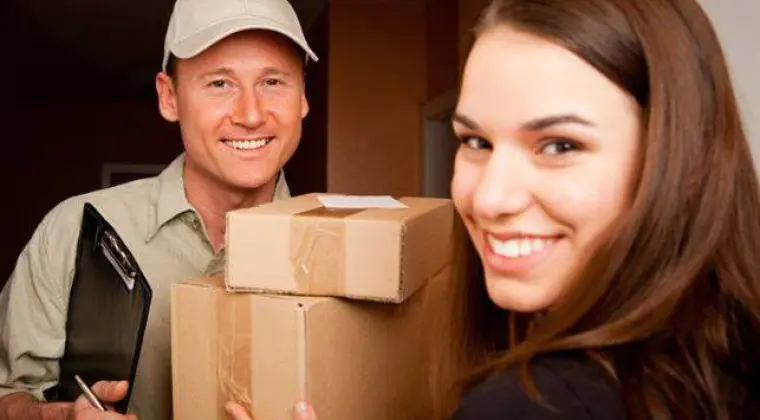 Przesyłki Kurierskie Krajowe i Międzynarodowe