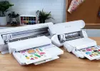 Ploter tnący Silhouette formatu A4, A3 z automatycznym podajnikiem naklejek