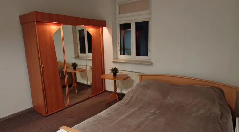 HOSTEL „ORŁOWSKI” — WIĘCEJ PRZESTRZENI, WIĘCEJ KOMFORTU, LEPSZY VIBE