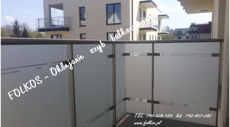 Oklejamy balkony w Warszawie- Folie matowe na szklane szyby balkonowe -Usługa oklejania balkony Wawa