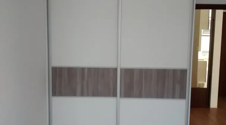 Montaż mebli z paczek np. IKEA, BRW, AGATA, Castorama.