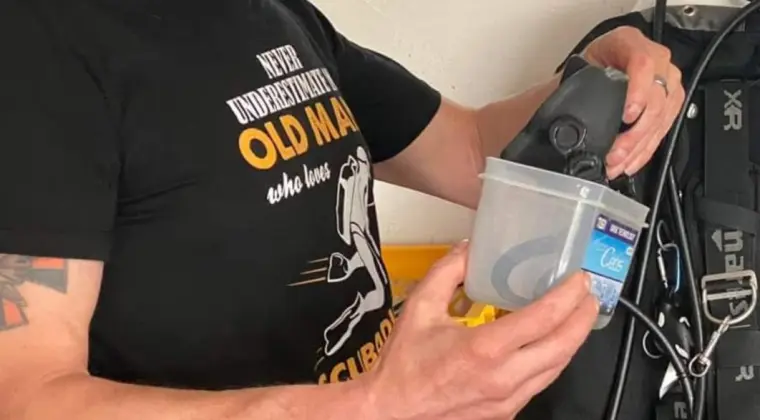 Szukam kobiety z otwartym umysłem.