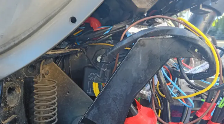 Odbudowa spalonych uszkodzonych instalacji Ciągników maszyn rolniczych