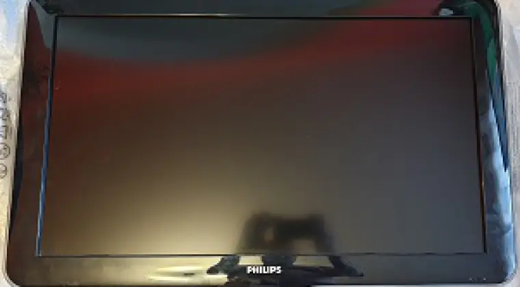 Hotelowy TV Philips 32 cali bez nogi