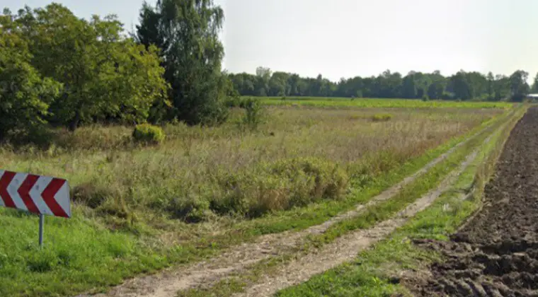 Sprzedam atrakcyjną działkę budowlaną