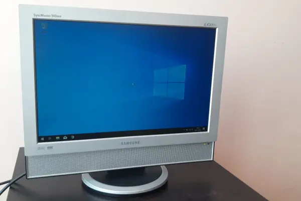 Samsung SyncMaster 940 MW Monitor + TV