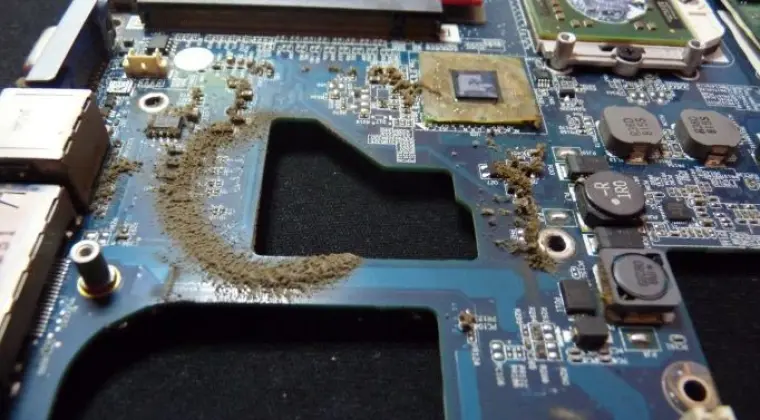 Czyszczenie konserwacja laptopów komputerów Bydgoszcz Wyżyny