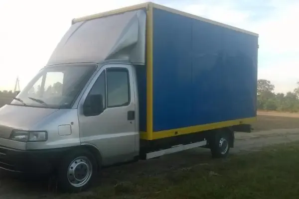 TANIE USŁUGI TRANSPORTOWE PRZEWOZY I PRZEPROWADZKI. 