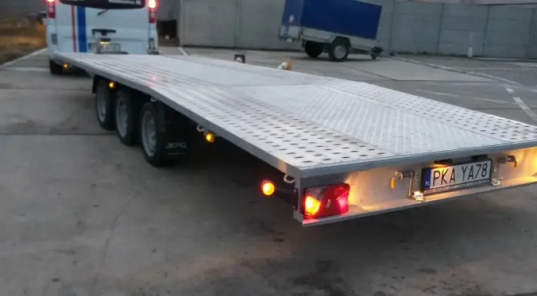 WYPOŻYCZALNIA PRZYCZEP I LAWET, WYNAJEM LAWETY