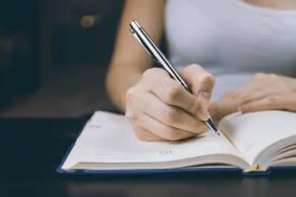 Prace domowe, wszelkie formy wypowiedzi pisemnych, pomoc zdalna