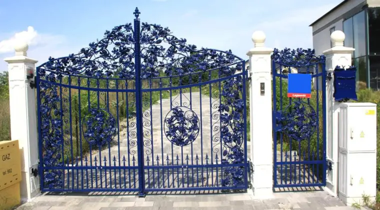 Bramy, Ogrodzenia, Balustrady Kute Oraz Nowoczesne