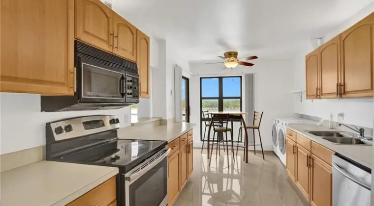 Florya-dom na sprzedaz!