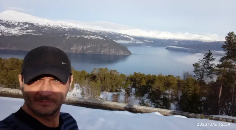 Jesli masz ochote sie spotkac to sprobuj  o ci szkodzi.