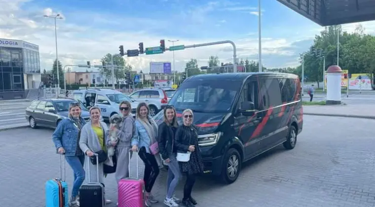 Wypozyczalnia Busa z Kierowcą Transport Osób, 