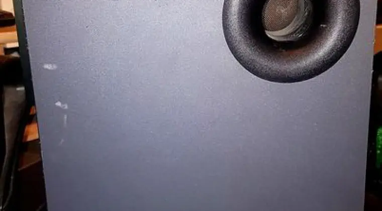 Subwoofer Creative ( BEZ SATELITEK)