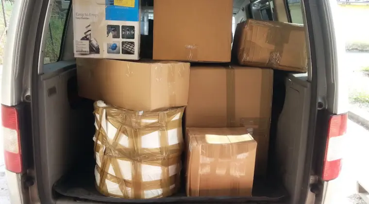 Przesyłki Kurierskie Krajowe i Międzynarodowe