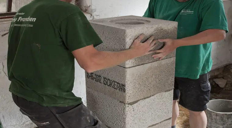 Kominy bez zmartwień, czyli kominy z pumeksu wulkanicznego.