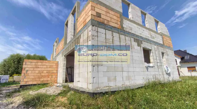 Budynek dwulokalowy| Ponad 120 m2 pow. użtkowej Okolice Skoków
