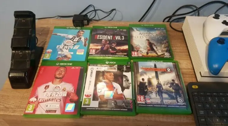 Sprzedam konsole XBOX ONE S 1 TB dysk 4TB 