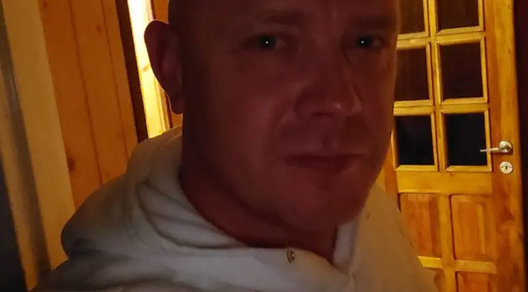 Poznam Miłą o Urokliwych Wdziękach Kobietę